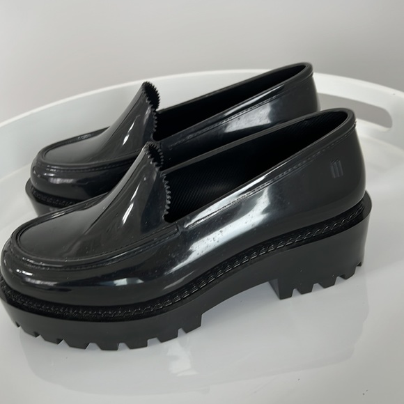 Good condition. Block heel Synthetic upper
Slip-on style - Picture 3 of 6